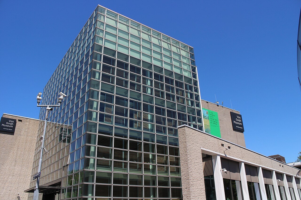 Het Van Gogh Museum in juli 2018.