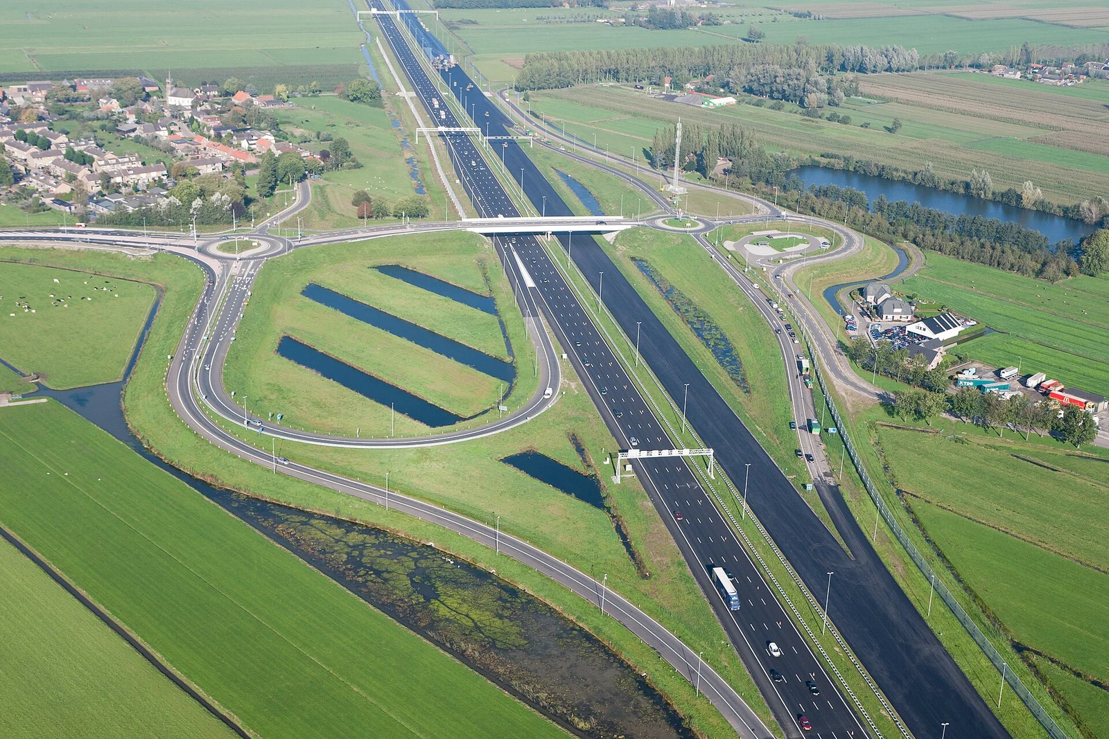 De A2 bij Everdingen; illustratief verkeersbeeld, geen afbeelding van de belastingregeling.
